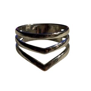 Vintage Chevron Ring Open Triple Band‎ Size 6 Silver Tone Metal Shiny Classic